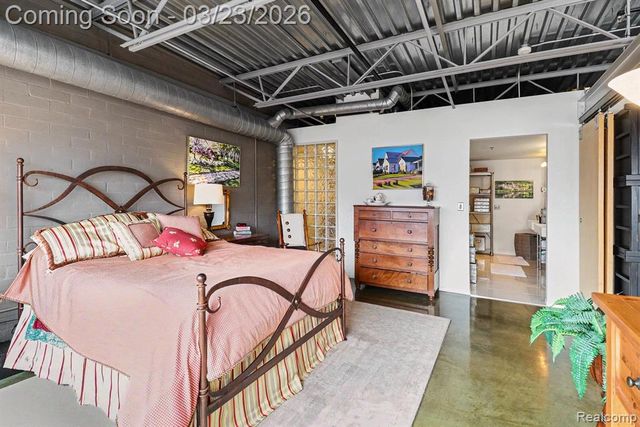 322 E Harrison Avenue, Royal Oak, MI 48067