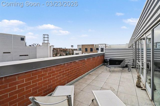 322 E Harrison Avenue, Royal Oak, MI 48067