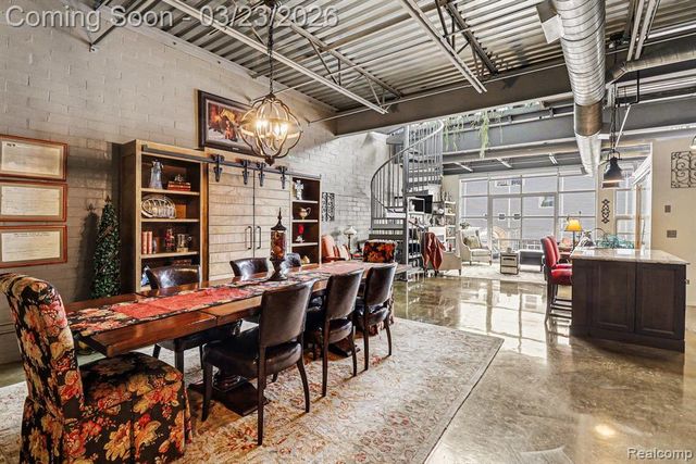 322 E Harrison Avenue, Royal Oak, MI 48067