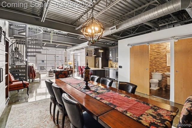 322 E Harrison Avenue, Royal Oak, MI 48067