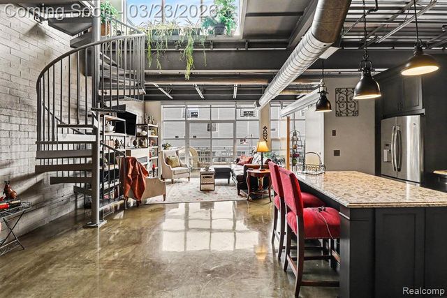 322 E Harrison Avenue, Royal Oak, MI 48067