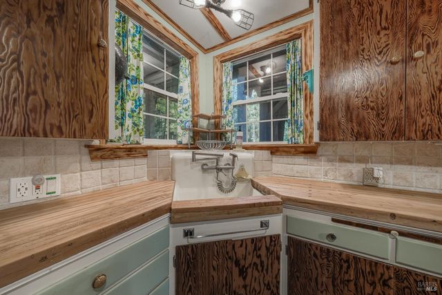 16179 Madrone Blvd, Cobb, CA 95426