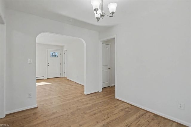 114 Kendall DR, Newport News, VA 23601