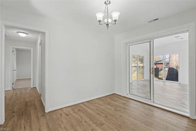 114 Kendall DR, Newport News, VA 23601