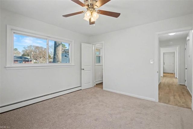 114 Kendall DR, Newport News, VA 23601