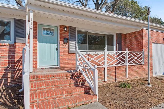 114 Kendall DR, Newport News, VA 23601