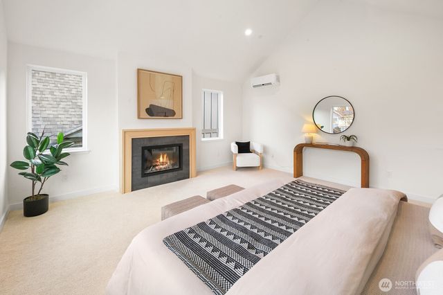 2851 NW 70th Street, Seattle, WA 98117