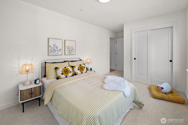 2851 NW 70th Street, Seattle, WA 98117