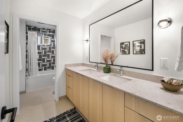 2851 NW 70th Street, Seattle, WA 98117