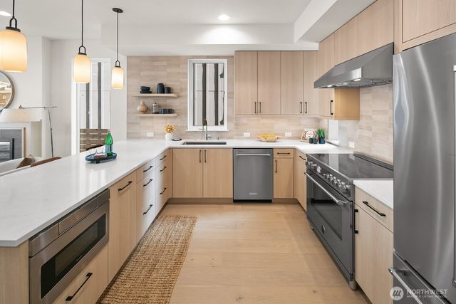 2851 NW 70th Street, Seattle, WA 98117