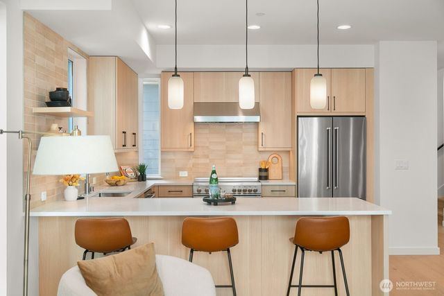 2851 NW 70th Street, Seattle, WA 98117