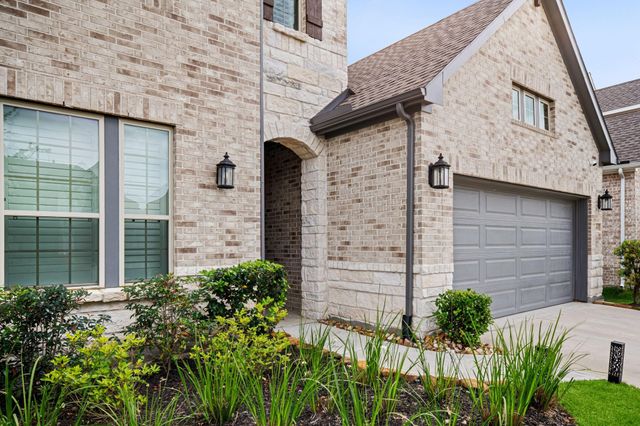 18403 Summerland Lake Way, Cypress, TX 77433
