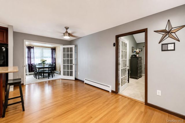 7 Briarwood Avenue, Monroe, NY 10950