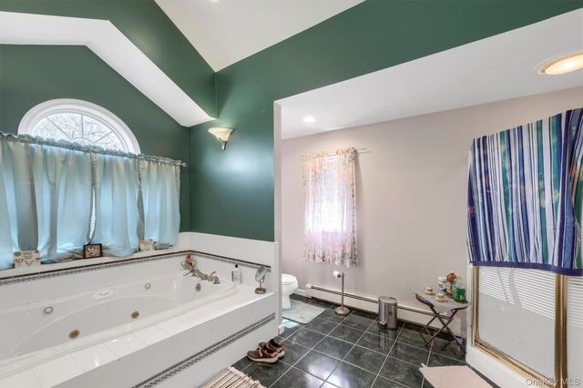 7 Briarwood Avenue, Monroe, NY 10950