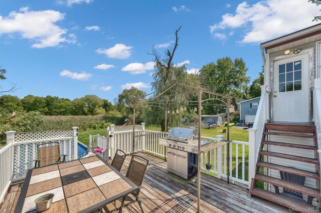 7 Briarwood Avenue, Monroe, NY 10950