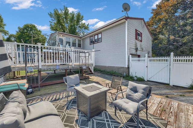 7 Briarwood Avenue, Monroe, NY 10950