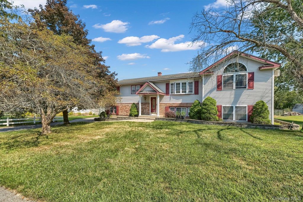 7 Briarwood Avenue, Monroe, NY 10950 — photo 4