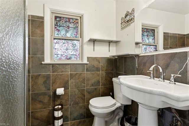 4705 Hazelwood RD, Hampton, VA 23666