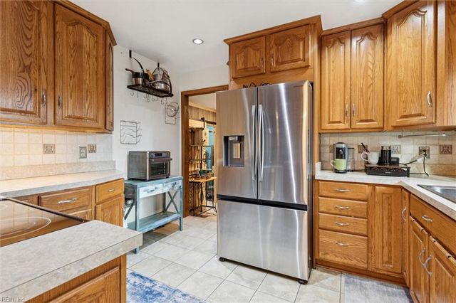 4705 Hazelwood RD, Hampton, VA 23666