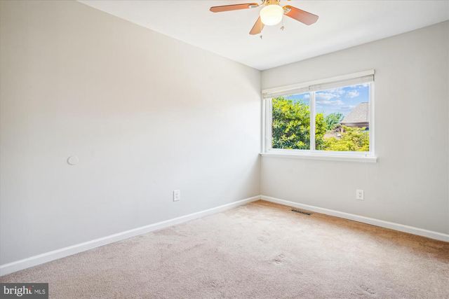9082 ARLINGTON BLVD, Fairfax, VA 22031
