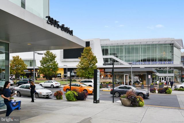 9082 ARLINGTON BLVD, Fairfax, VA 22031