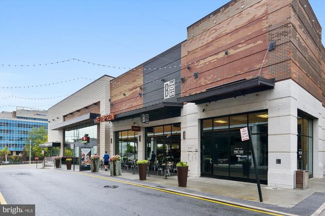 9082 ARLINGTON BLVD, Fairfax, VA 22031