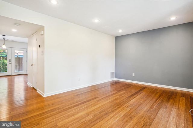 9082 ARLINGTON BLVD, Fairfax, VA 22031
