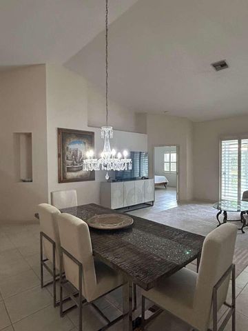 8088 Vía Di Veneto, Boca Raton, FL 33496