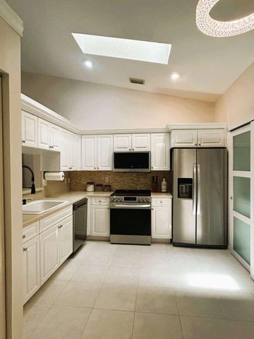 8088 Vía Di Veneto, Boca Raton, FL 33496