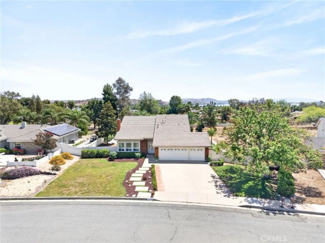 31970 Saint Pierre, Lake Elsinore, CA 92530