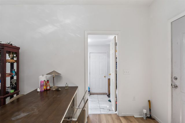 918 E 12TH Street, Des Moines, IA 50316