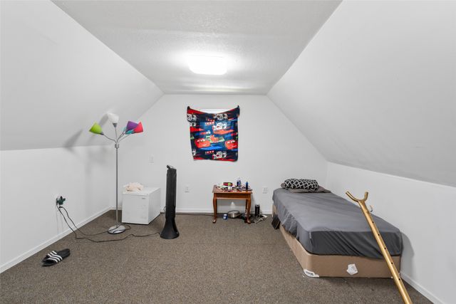 918 E 12TH Street, Des Moines, IA 50316