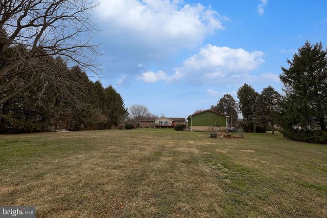 1019 SPRING VALLEY RD, Quarryville, PA 17566