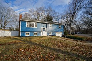 32 Stillwater Drive, Warwick, RI 02889