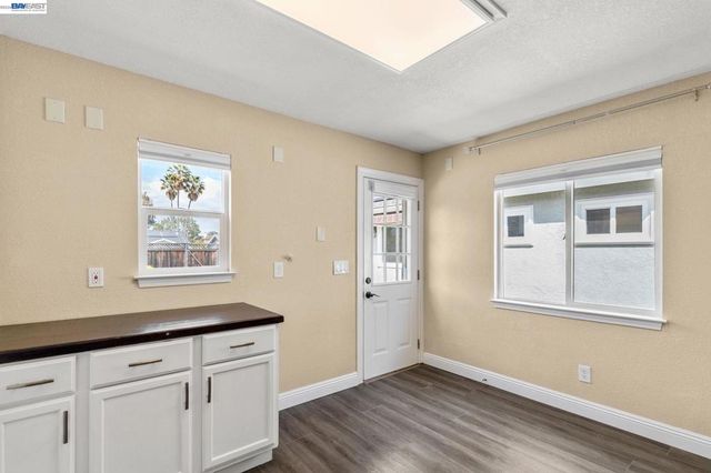 1135 Killarney St, Livermore, CA 94550