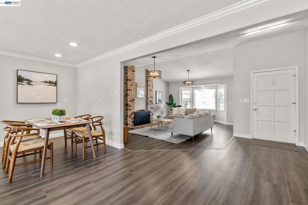 Image 10 of property listing at 1135 Killarney St, Livermore, CA 94550