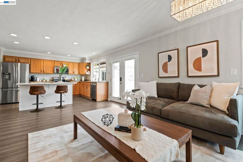 Image 11 of property listing at 1135 Killarney St, Livermore, CA 94550