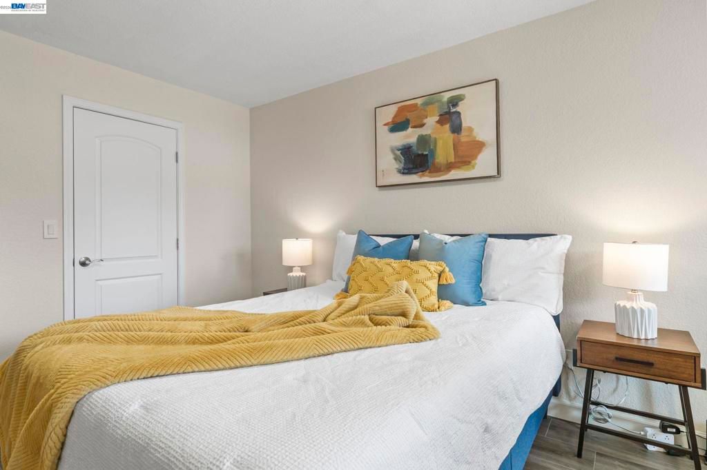 Image 30 of property listing at 1135 Killarney St, Livermore, CA 94550