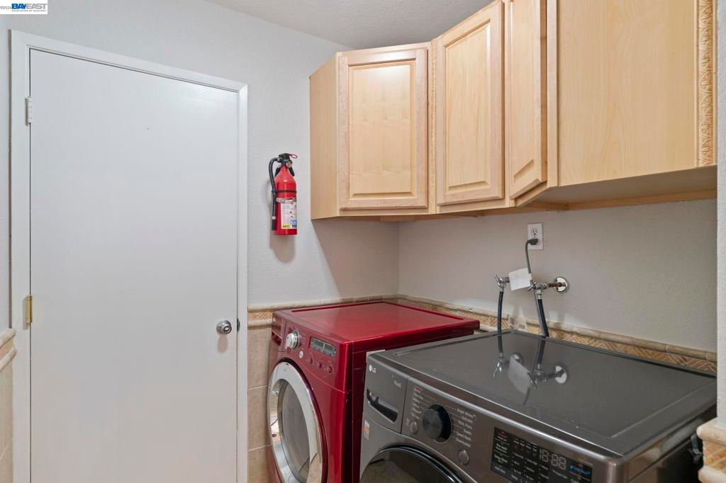 Image 34 of property listing at 1135 Killarney St, Livermore, CA 94550