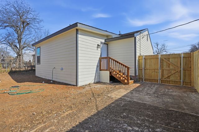 816 Bradley Street, Fort Worth, TX 76103