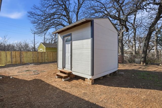 816 Bradley Street, Fort Worth, TX 76103