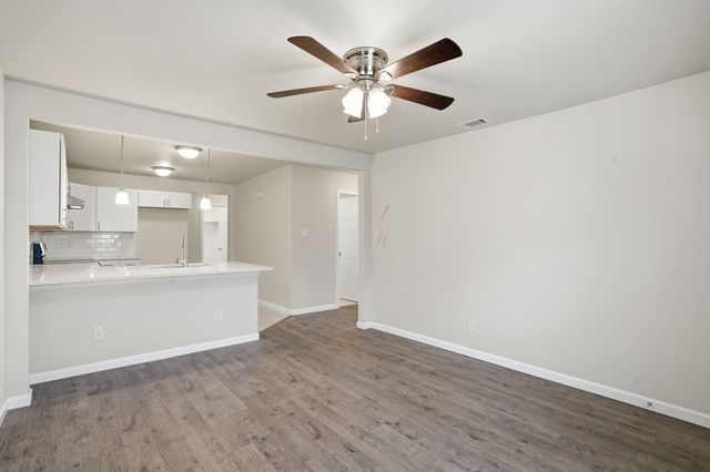 816 Bradley Street, Fort Worth, TX 76103