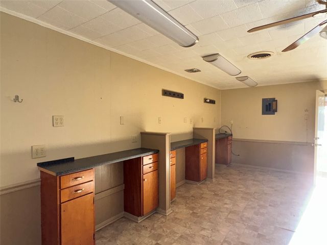 195 County Road 2100 Highway 11, Daingerfield, TX 75638