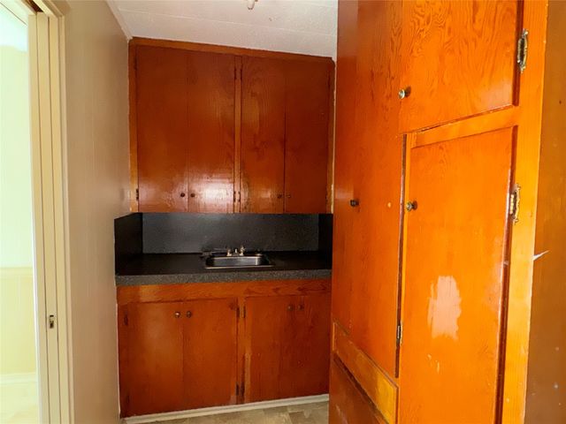 195 County Road 2100 Highway 11, Daingerfield, TX 75638