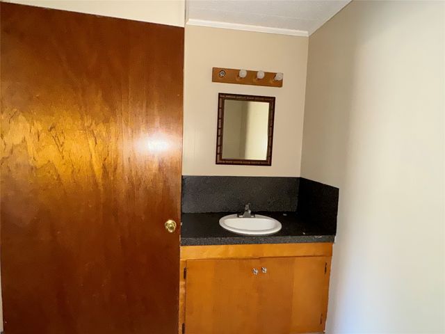195 County Road 2100 Highway 11, Daingerfield, TX 75638