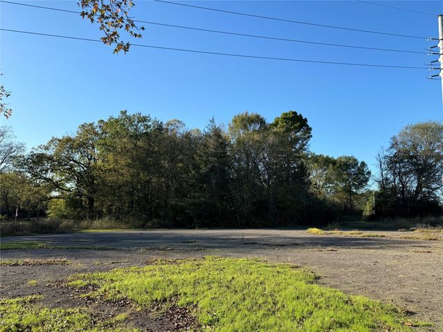 195 County Road 2100 Highway 11, Daingerfield, TX 75638