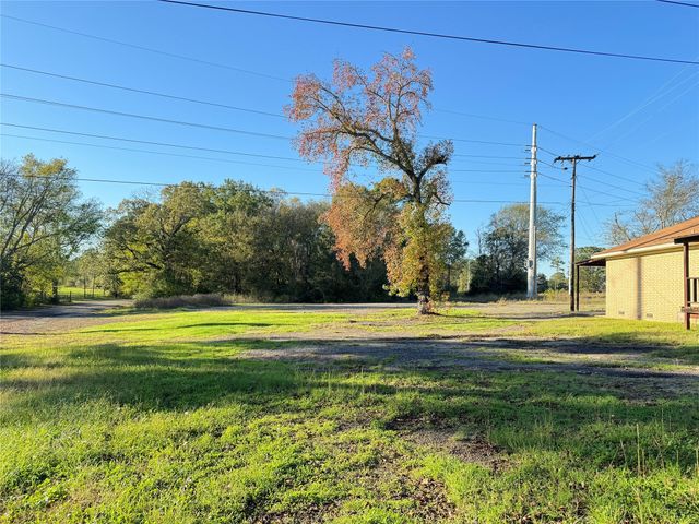 195 County Road 2100 Highway 11, Daingerfield, TX 75638
