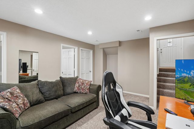 4195 W 137th Street, Savage, MN 55378