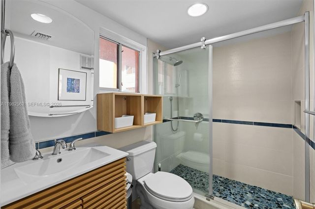 2801 Florida Ave 220, Miami, FL 33133