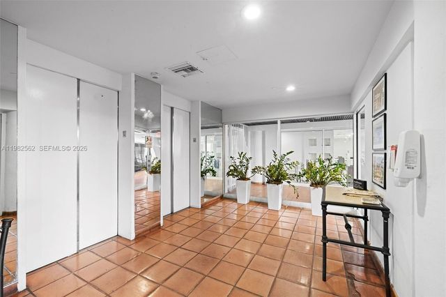 2801 Florida Ave 220, Miami, FL 33133